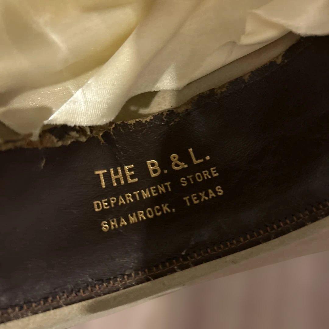 ベージュ フェルトハット リボン付き