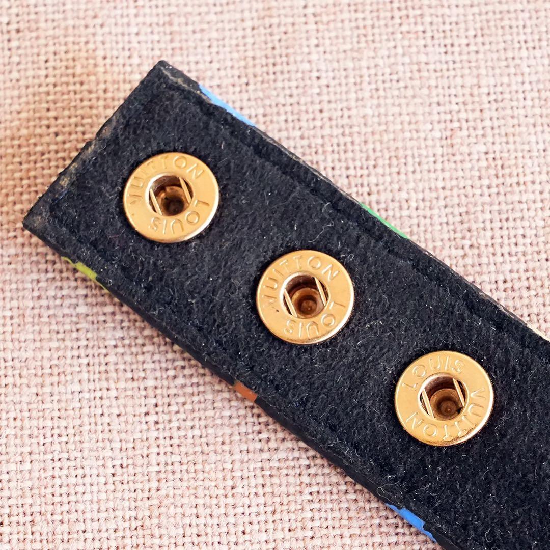 LOUIS VUITTON モノグラムバングル