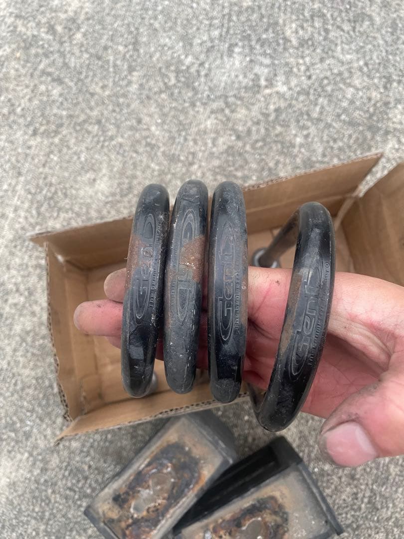 ハイエース　玄武　4インチブロック