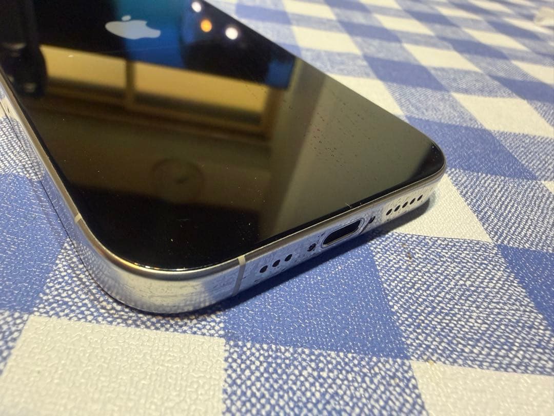 Apple iPhone 16pro ホワイトチタニウム 1TB