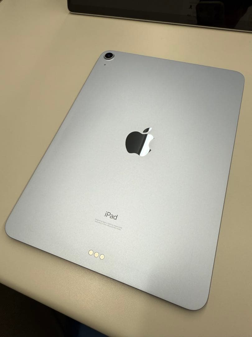 【美品】iPad Air 第4世代 64GB スカイブルー／箱・ケーブル