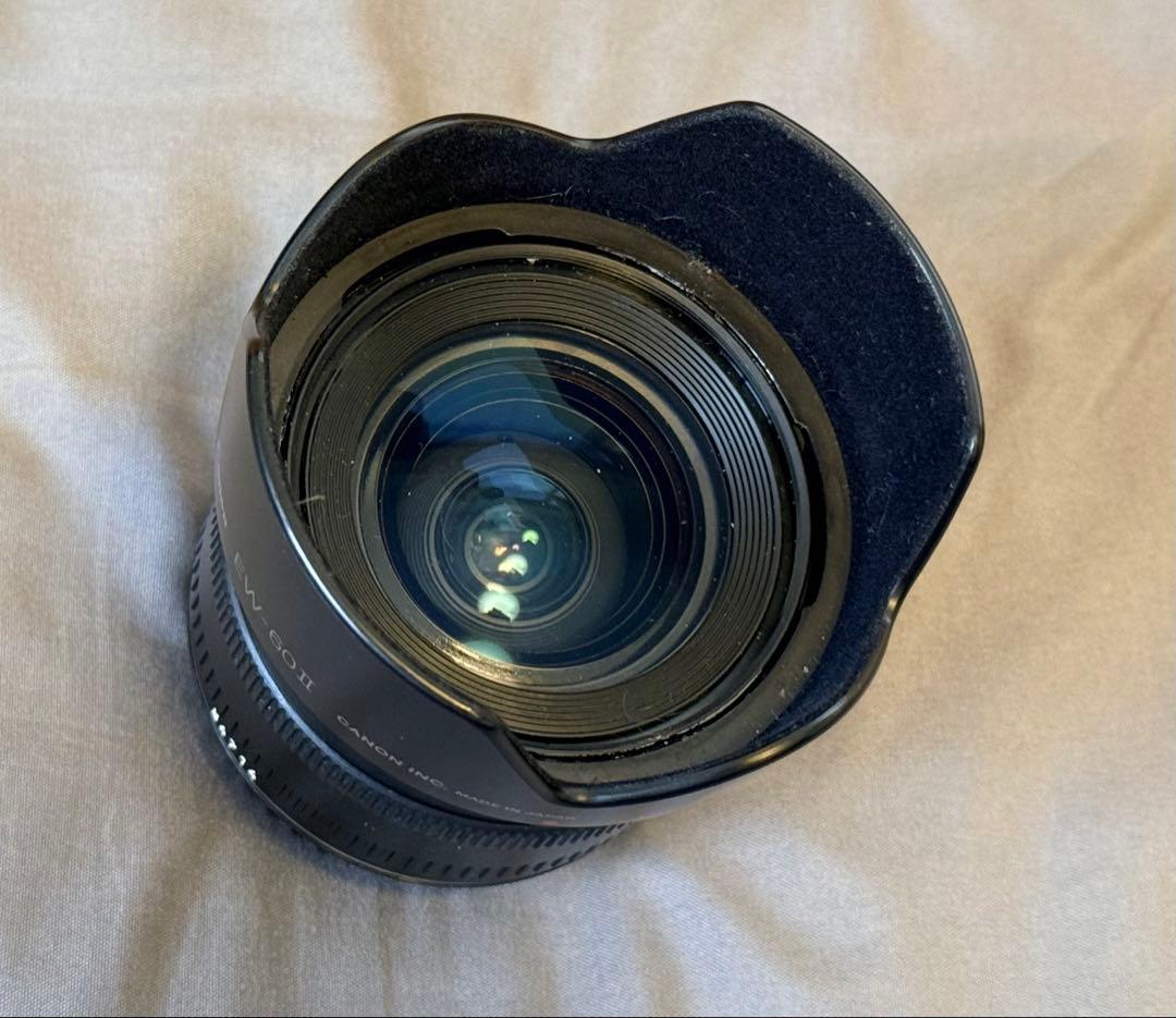 Canon EF 24mm f/2.8 レンズ　単焦点広角レンズ