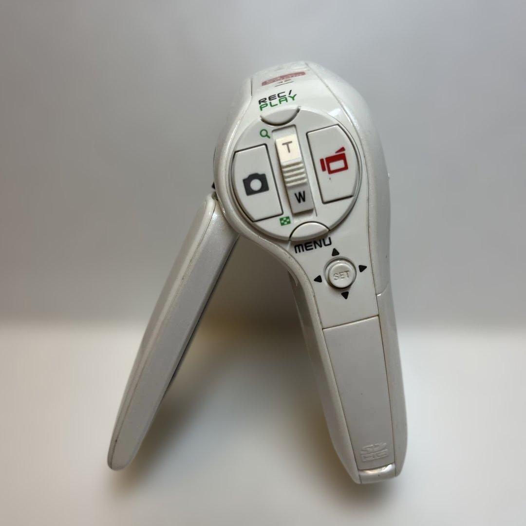 ☆人気稀少☆SANYOデジタルムービーカメラXacti DMX-CG9ホワイト