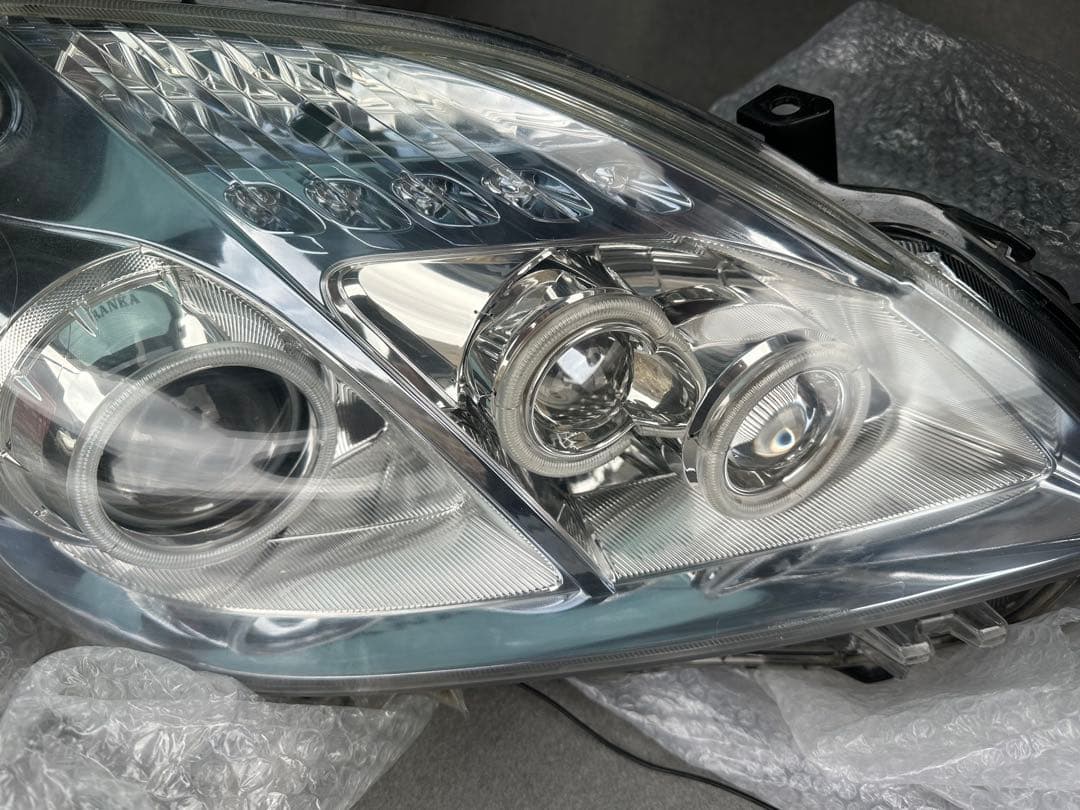 zvw30純正加工ヘッドライト 着払いなら値下げします