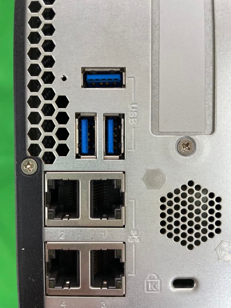 外付けハードディスク・ドライブ QNAP TS-473