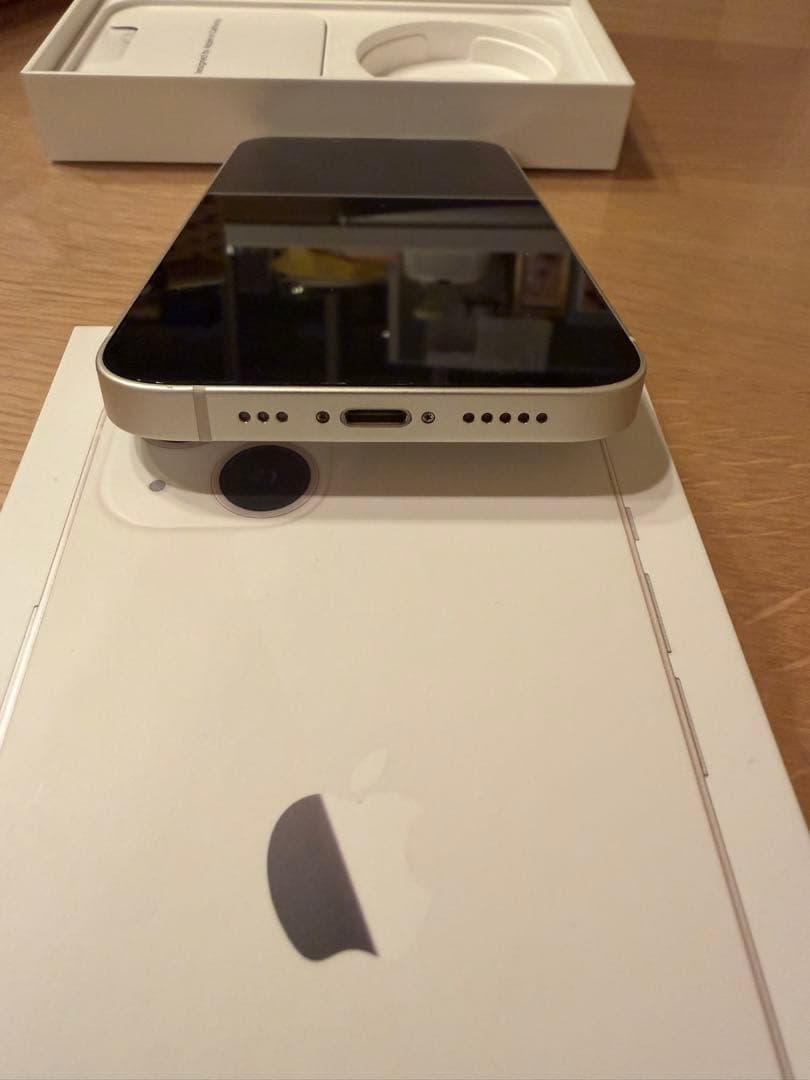 B*6様 Apple iPhone 13 スターライト