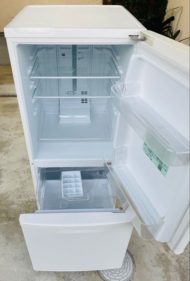 【送料無料】美品　パナソニック 冷蔵庫 右開き　単身　一人暮らし