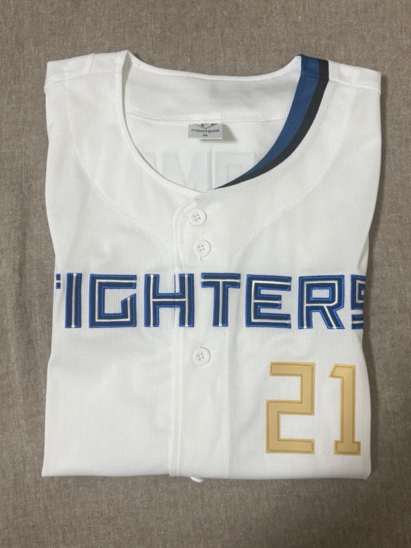 清宮幸太郎　北海道日ハムファイターズ　レプリカユニフォーム　Mサイズ