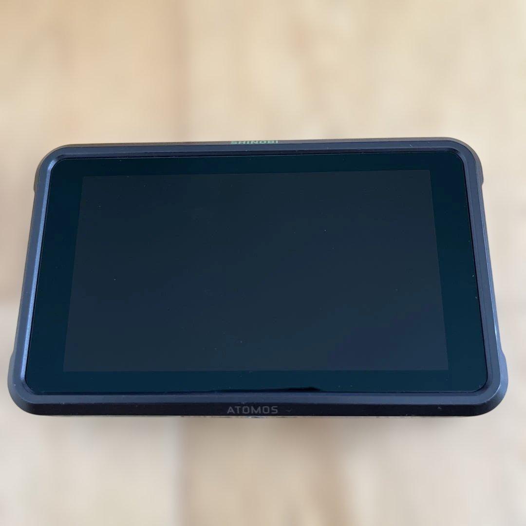 Atmos Shinobi 5.2インチ 4K外部モニター