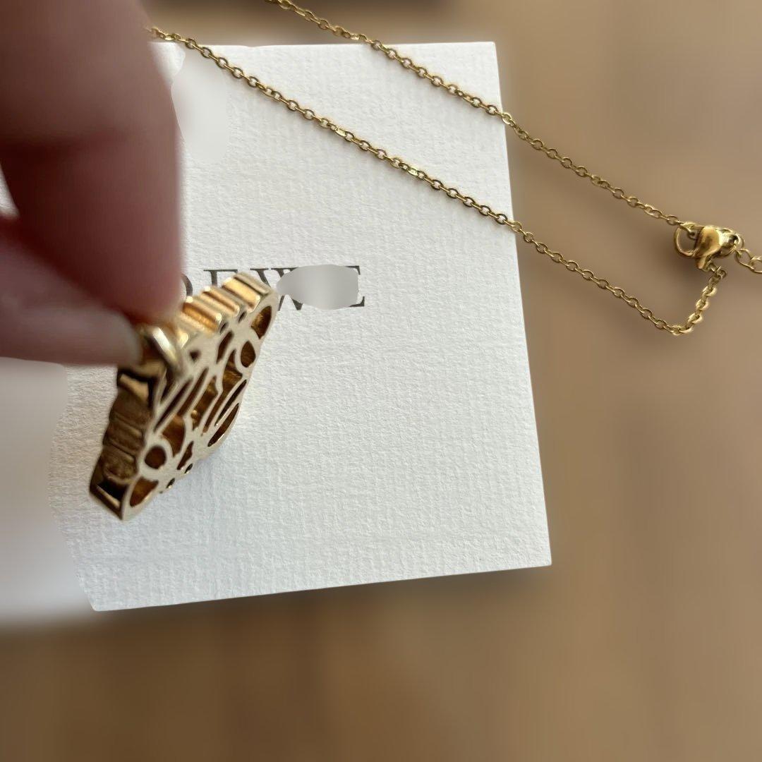 未使用品　正規品LOEWE アナグラムチャーム