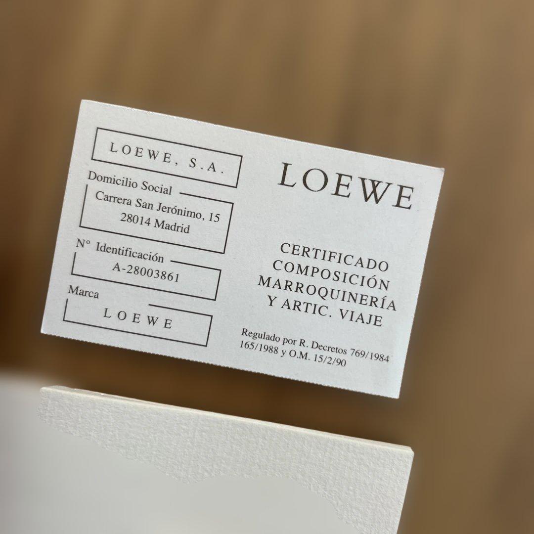 未使用品　正規品LOEWE アナグラムチャーム