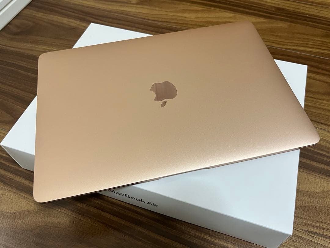 Apple MacBook Air M1, 2020 本体