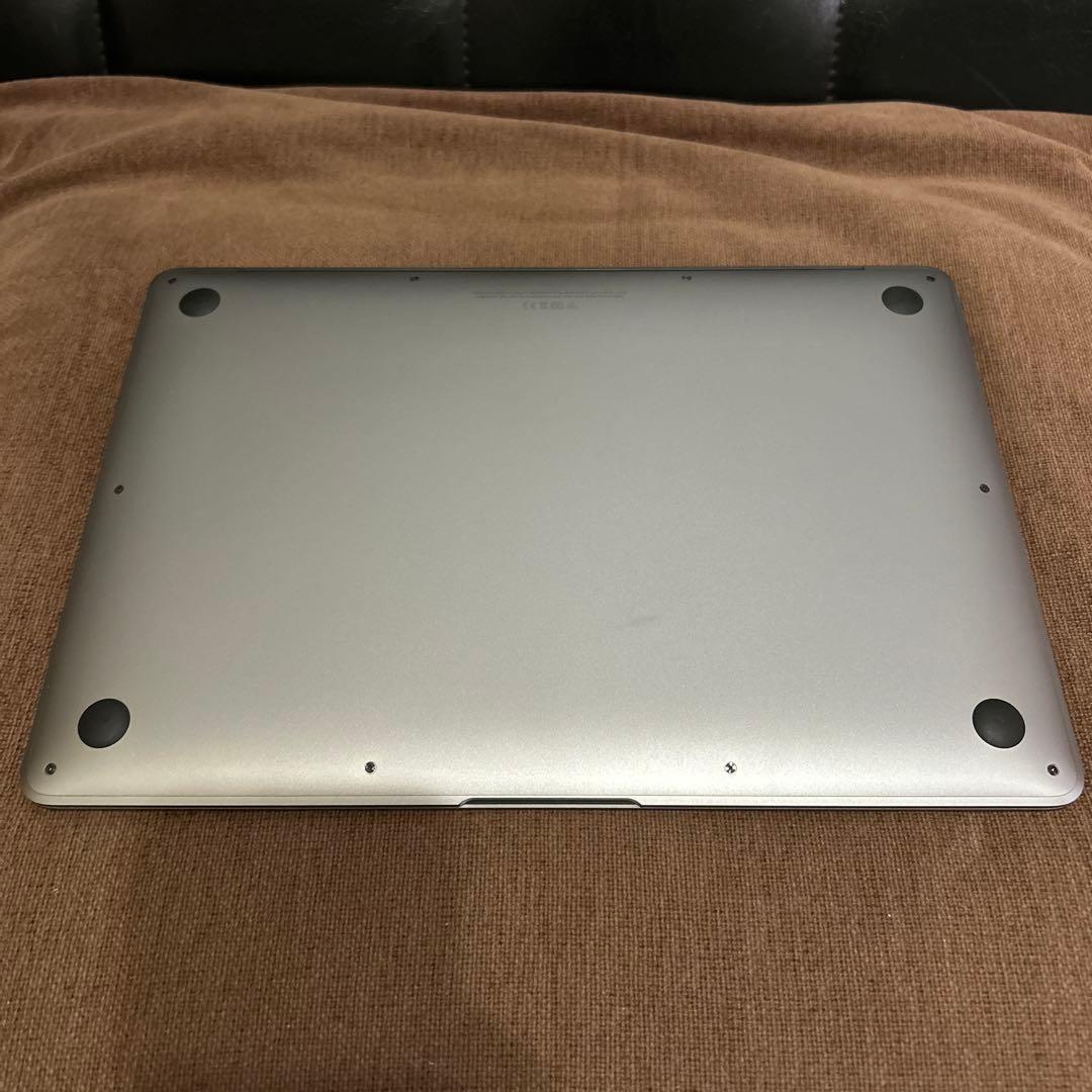 MacBook本体 Apple Macbook Air (Retina,13-inch,2020)