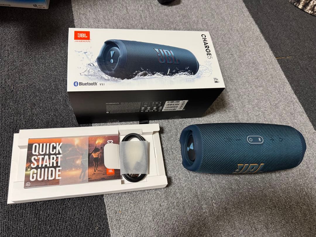 JBL Charge 5 ワイヤレススピーカーネイビー　美品　値下