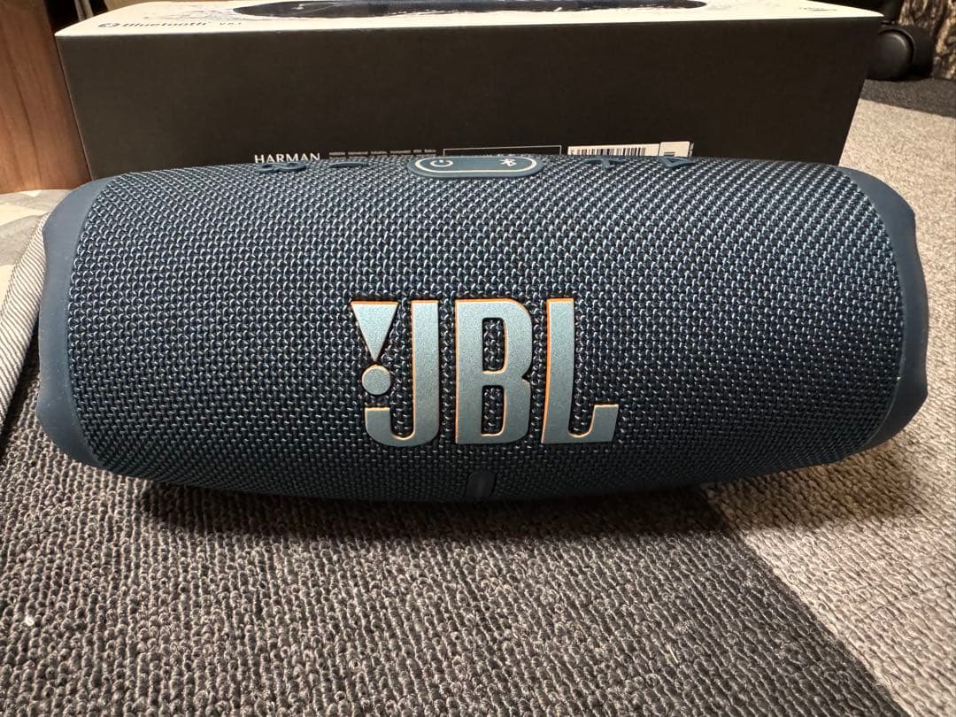 JBL Charge 5 ワイヤレススピーカーネイビー　美品　値下