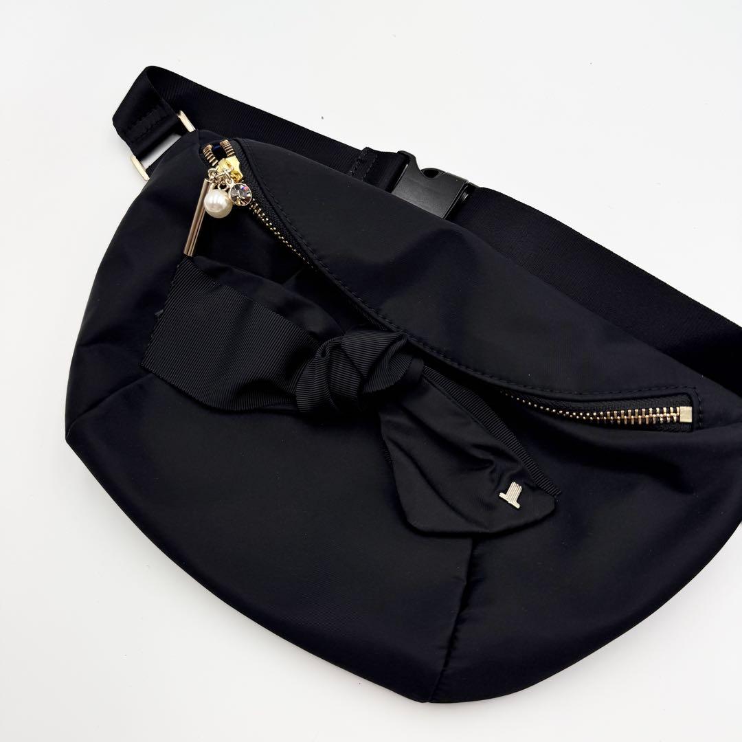 未使用品✨LANVIN ランバンオンブルー ボディバッグ ウエストポーチ リボン