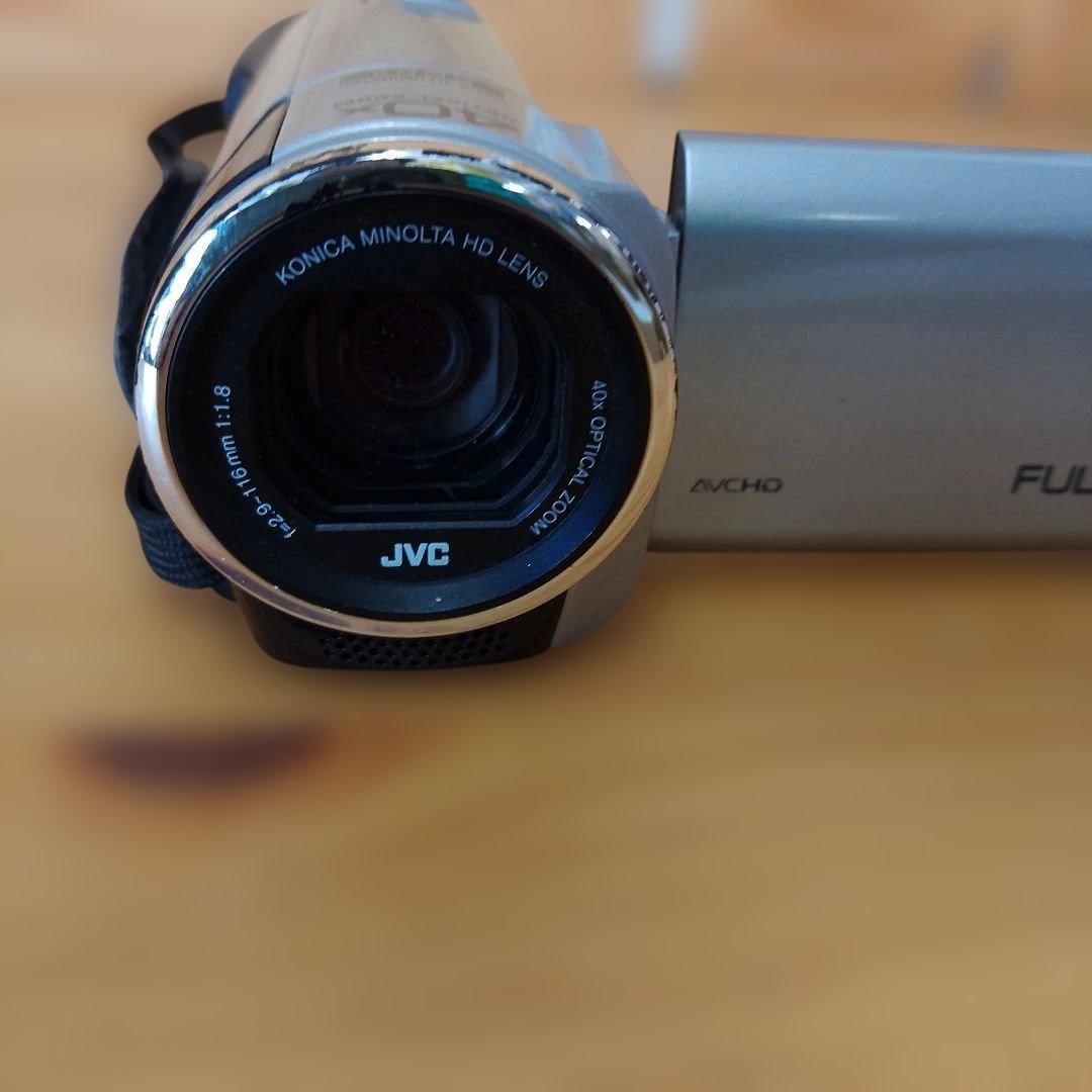 ビデオカメラ JVC Everio GZ-E100-S