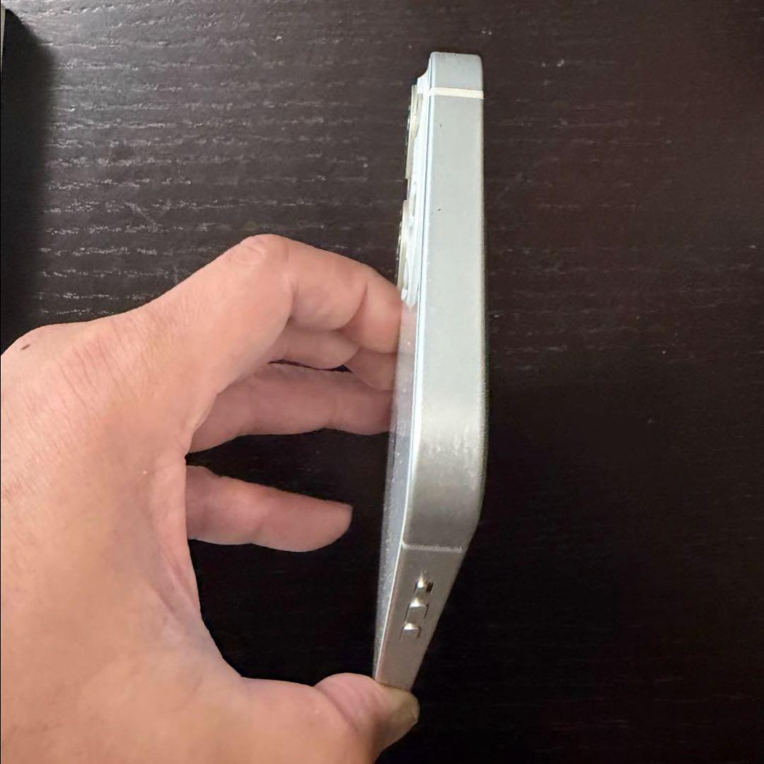 iPhone13 128GB スターライト　SIMフリー　箱・ケーブル付