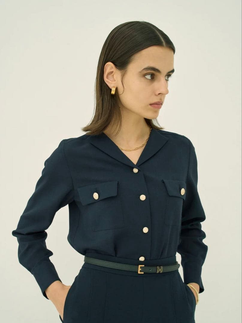 MW TRIACETATE-D Vネックブラウス ダークネイビー　40 新品