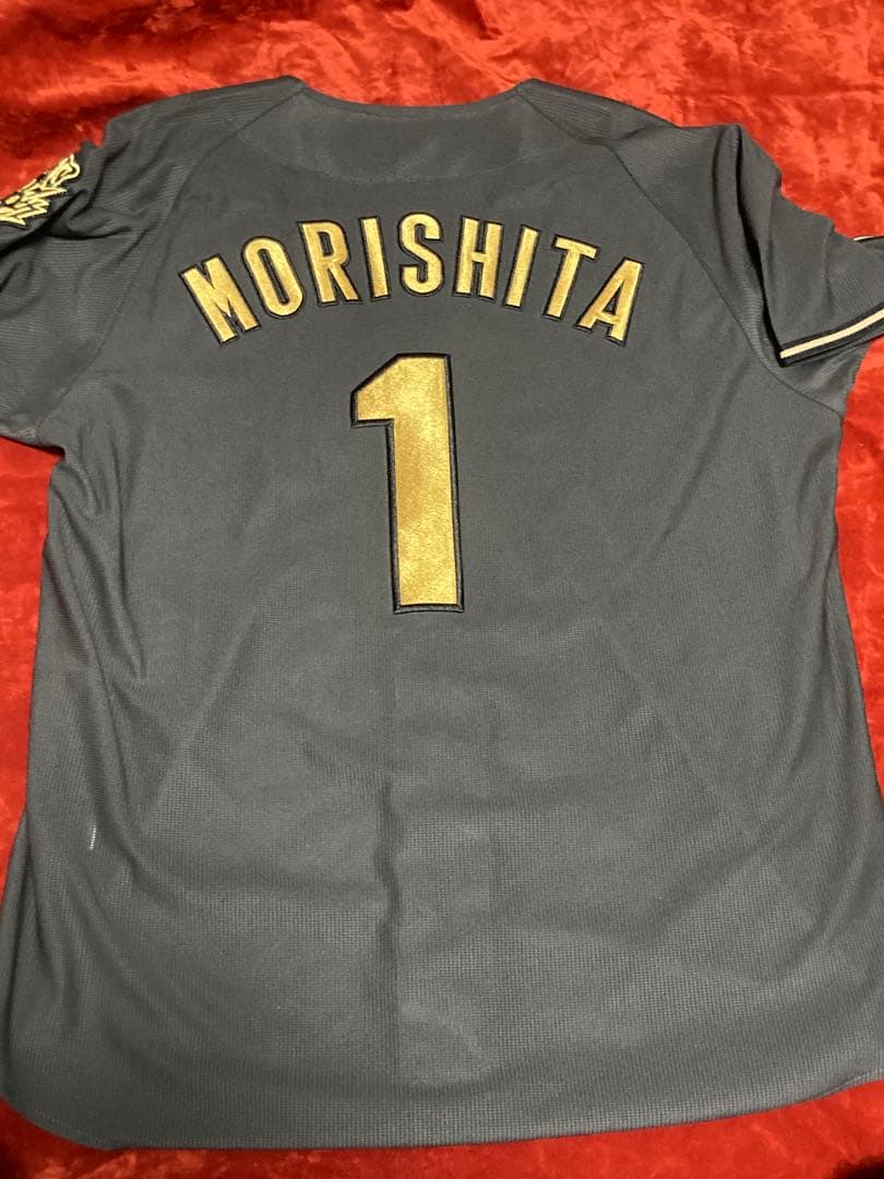 阪神タイガース　森下翔太　ブラックダイナマイトレプリカユニフォーム　サイズM