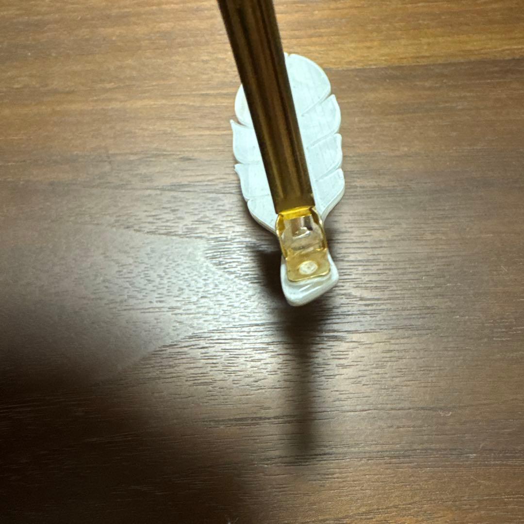 《美品》ALEXANDRE DE PARIS 羽ヘアクリップ　バレッタ