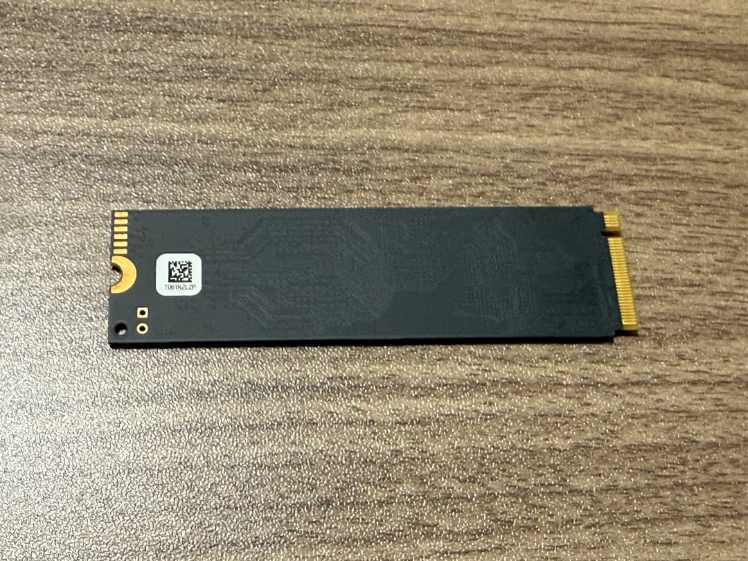 crucial P1 NVMe SSD 1TB 外付けドライブで使用