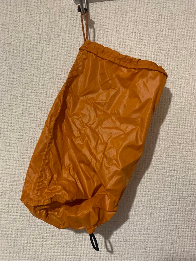 アークテリクス　ダウンベスト　登山　ハイキング