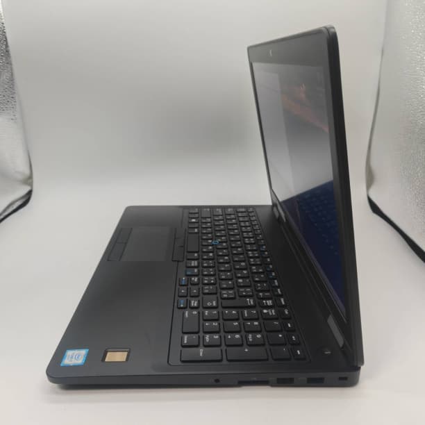 グラボ搭載！ SSD1TB フルHD 15 デル i7-6 16GB オフィス