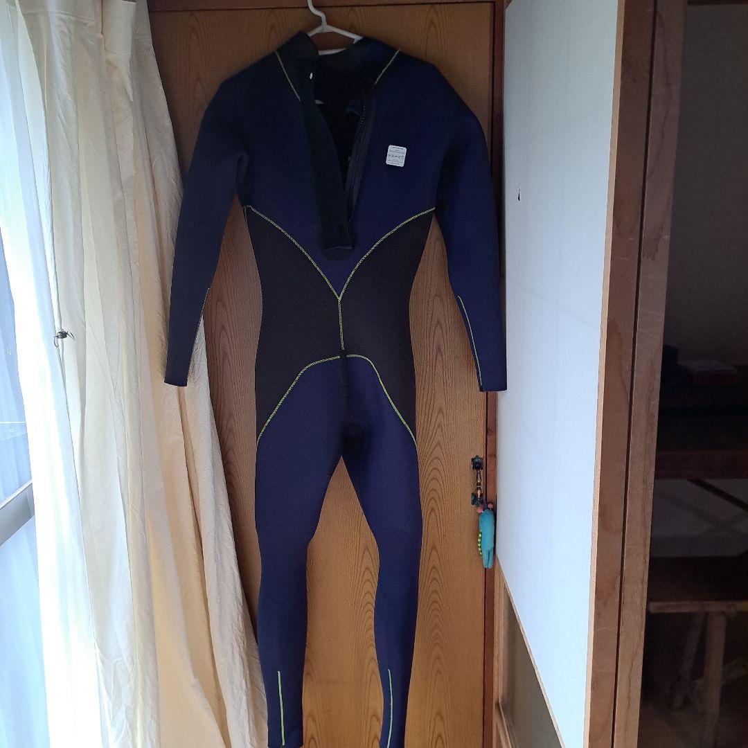 Moon ウェットスーツ