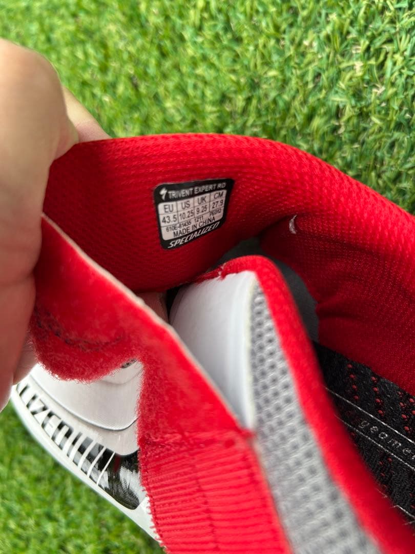 美品 ★トラアス★ スペシャライズド シューズ 27.9cm