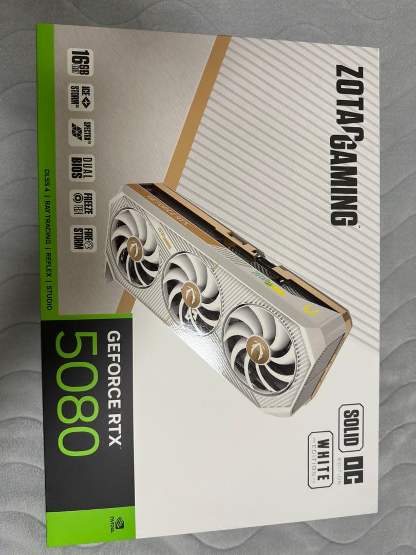 グラフィックボード・グラボ・ビデオカード ZOTAC RTX 5080 SOLID OC White edition