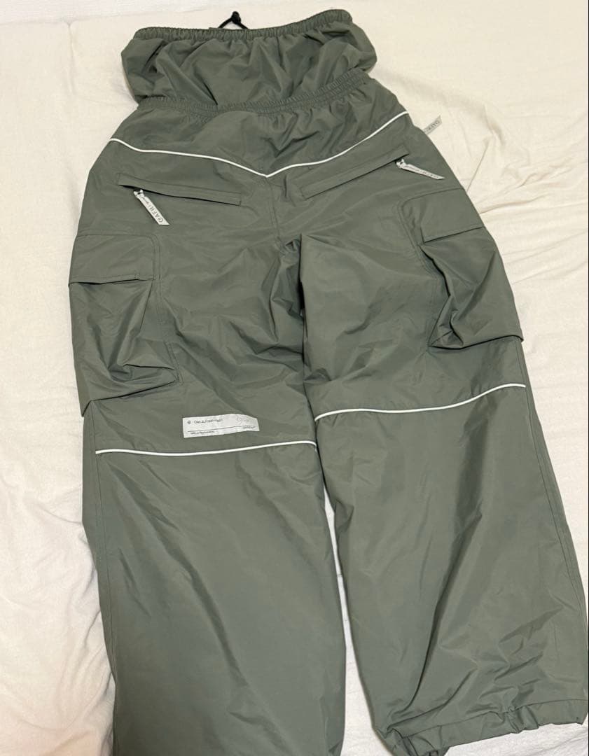 ［タグ付き］GAFH スノボウェア 上下セットSサイズ　カーキ