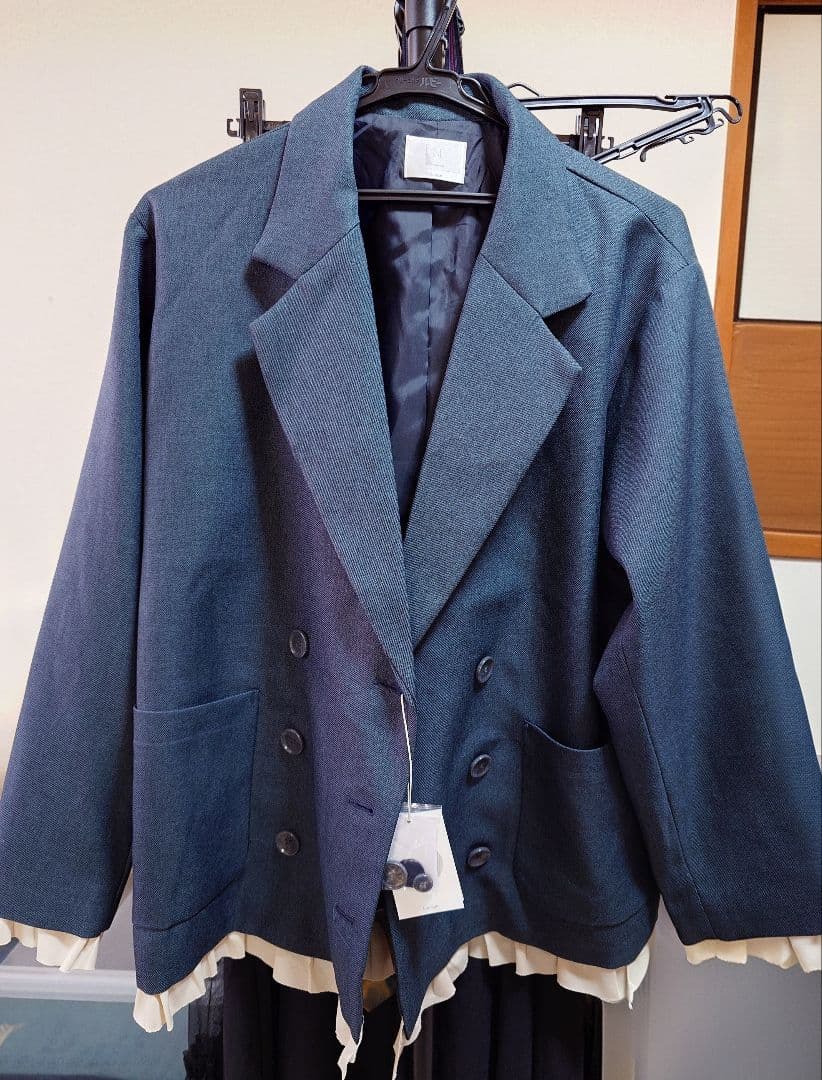 loin nuit　フリルレイヤードデザインジャケット　ネイビー