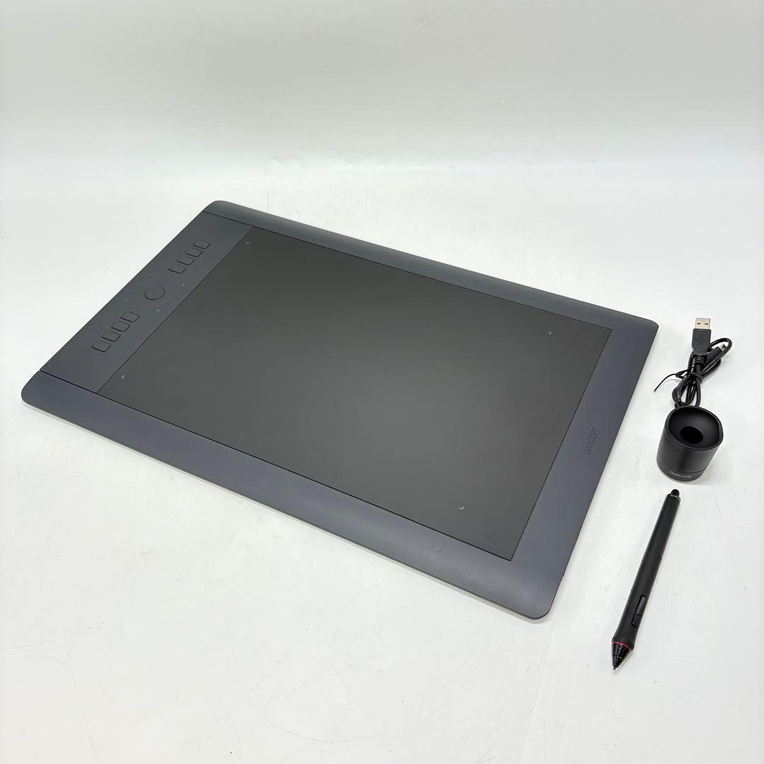 【美品•動作良好】ワコム ペンタブ intuos Pro PTH-851/K1