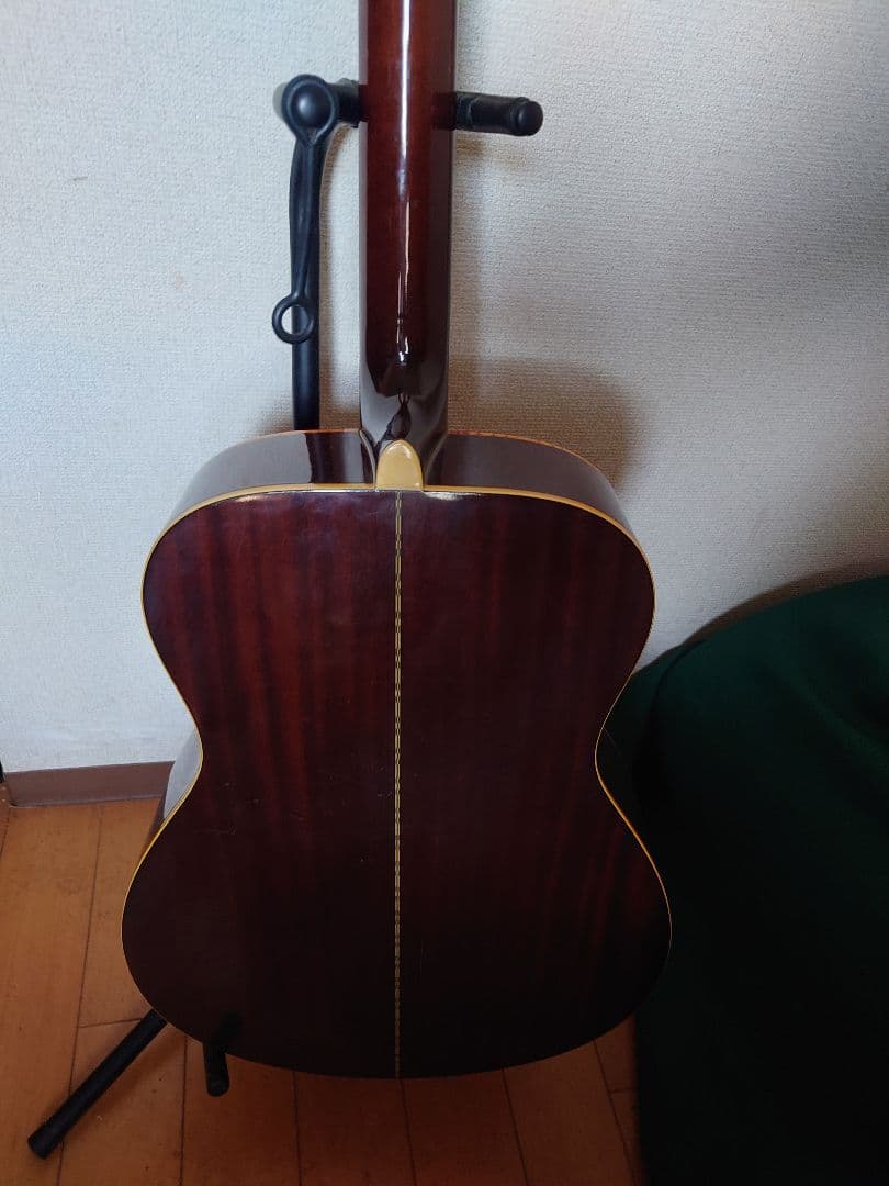 YAMAHA FG-152 赤ラベル　ヤマハギター　激鳴り