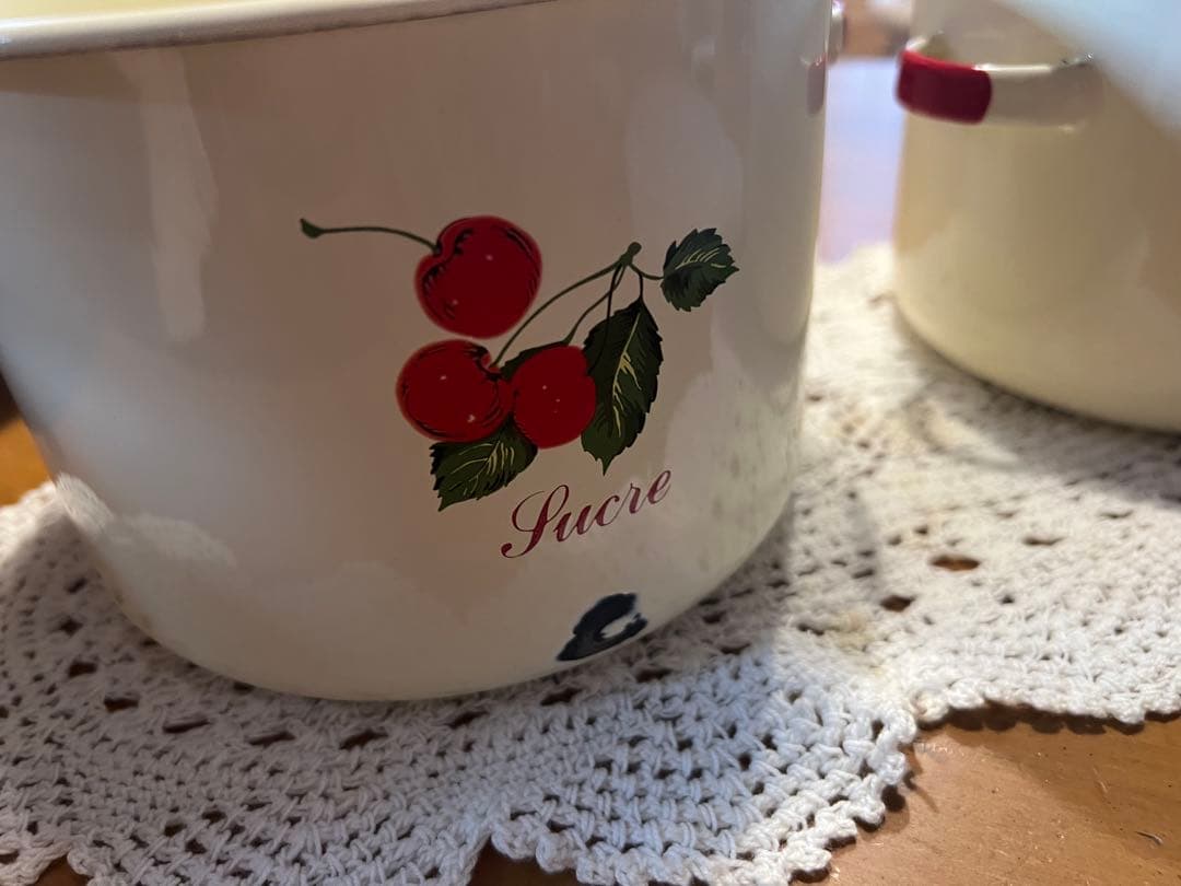 さくぱるさん専用チェリー柄ホーロー♪保存容器2個セット♪マニー風⭐︎倉敷意匠計画室