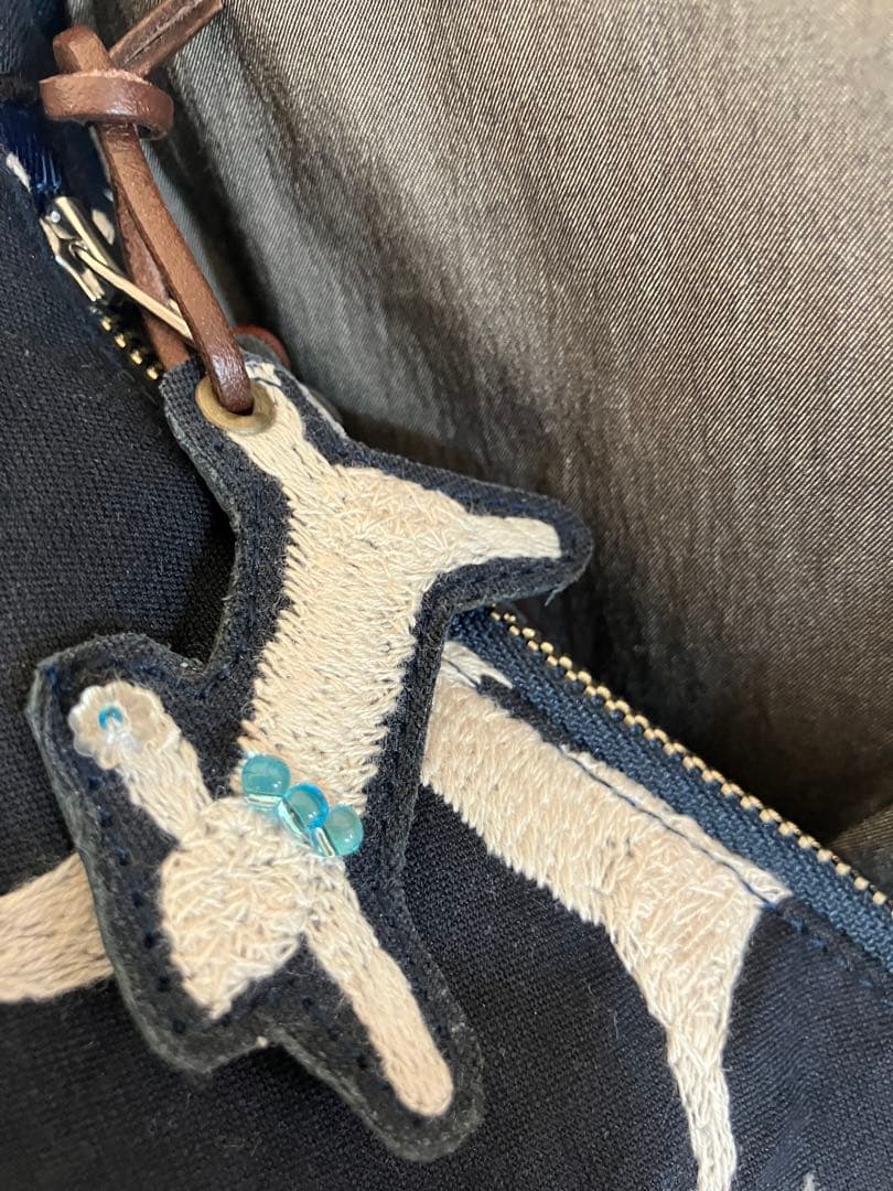 専用出品です。run run run navyボディバッグ