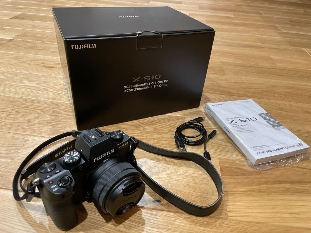 富士フイルム FUJIFILM X-S10 XC15-45mm
