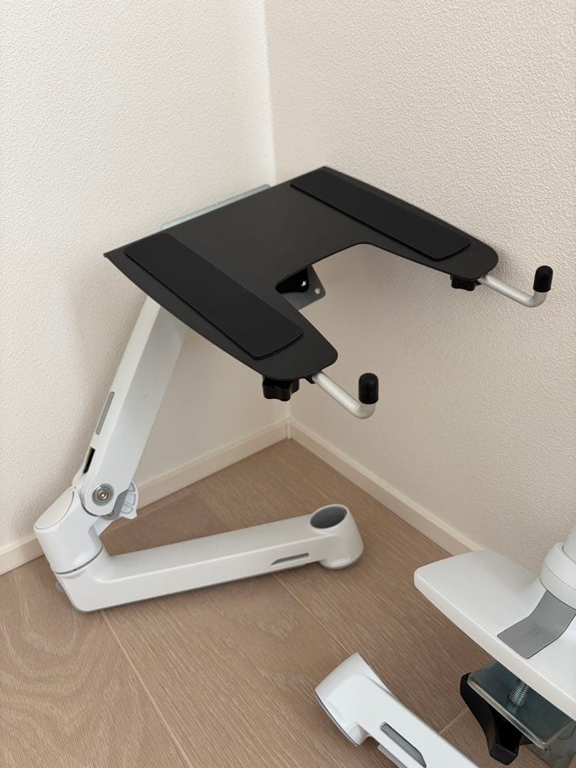 【コバ】 エルゴトロン LX ホワイト（アーム2本＋ノートPCトレー付）