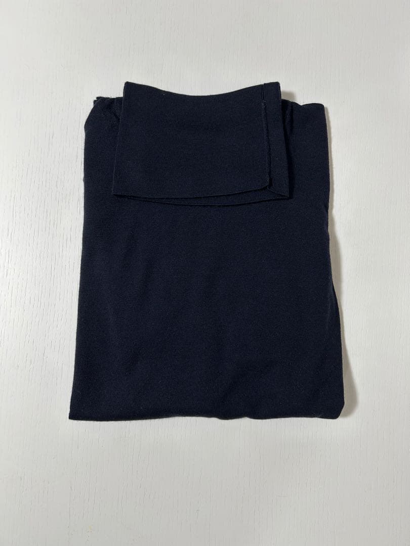 ジョンスメドレータートルネックネイビー