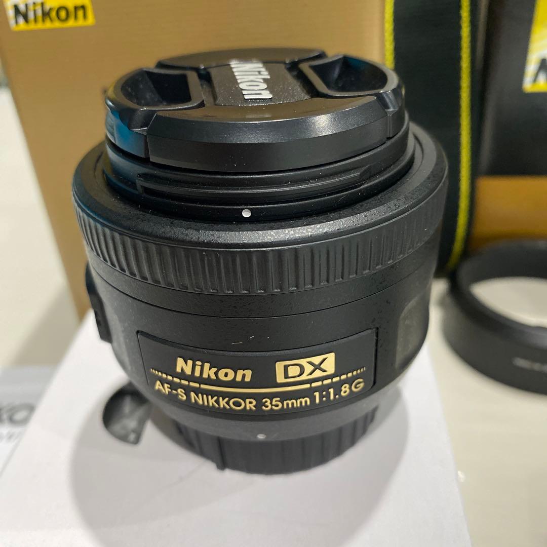 ニコンＤ7100 デジタル一眼レフカメラ　と　別売レンズ