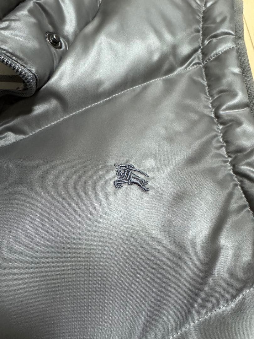 美品☆バーバリーブラーックレーベル グレーフード付きダウンベスト