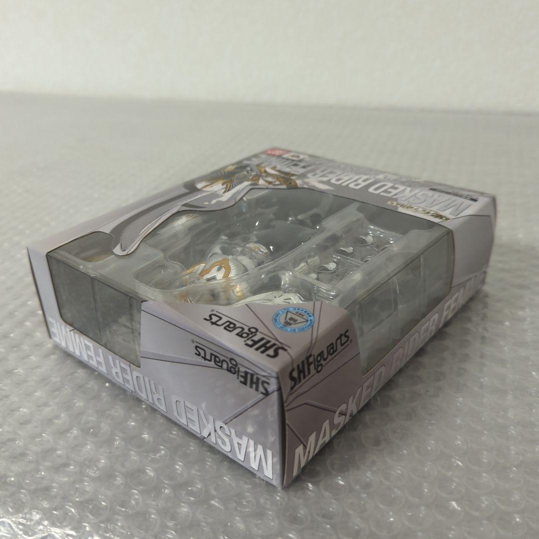 【希少・未開封品】S.H.フィギュアーツ 仮面ライダーファム 龍騎 フィギュア