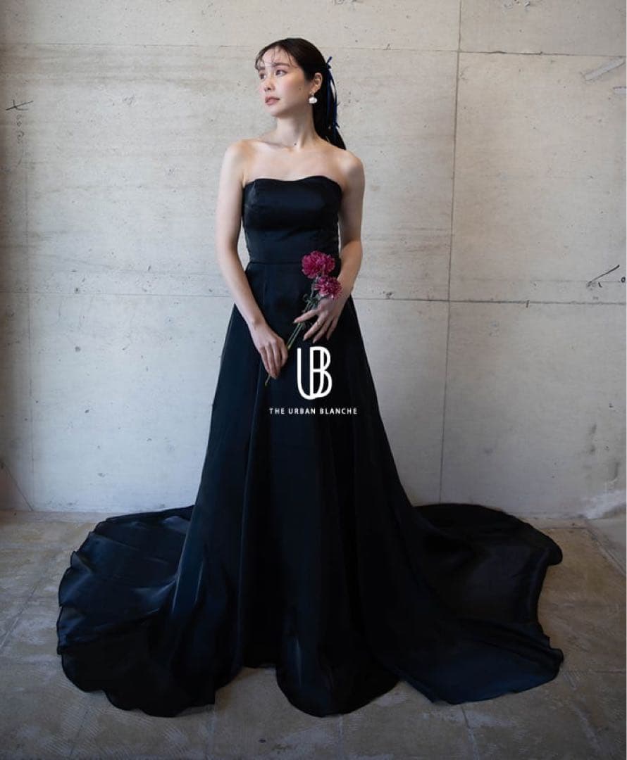 アーバンブランシュ ブラックカラードレス