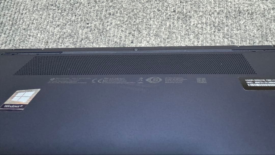 Windowsノート本体 hp dragonfly