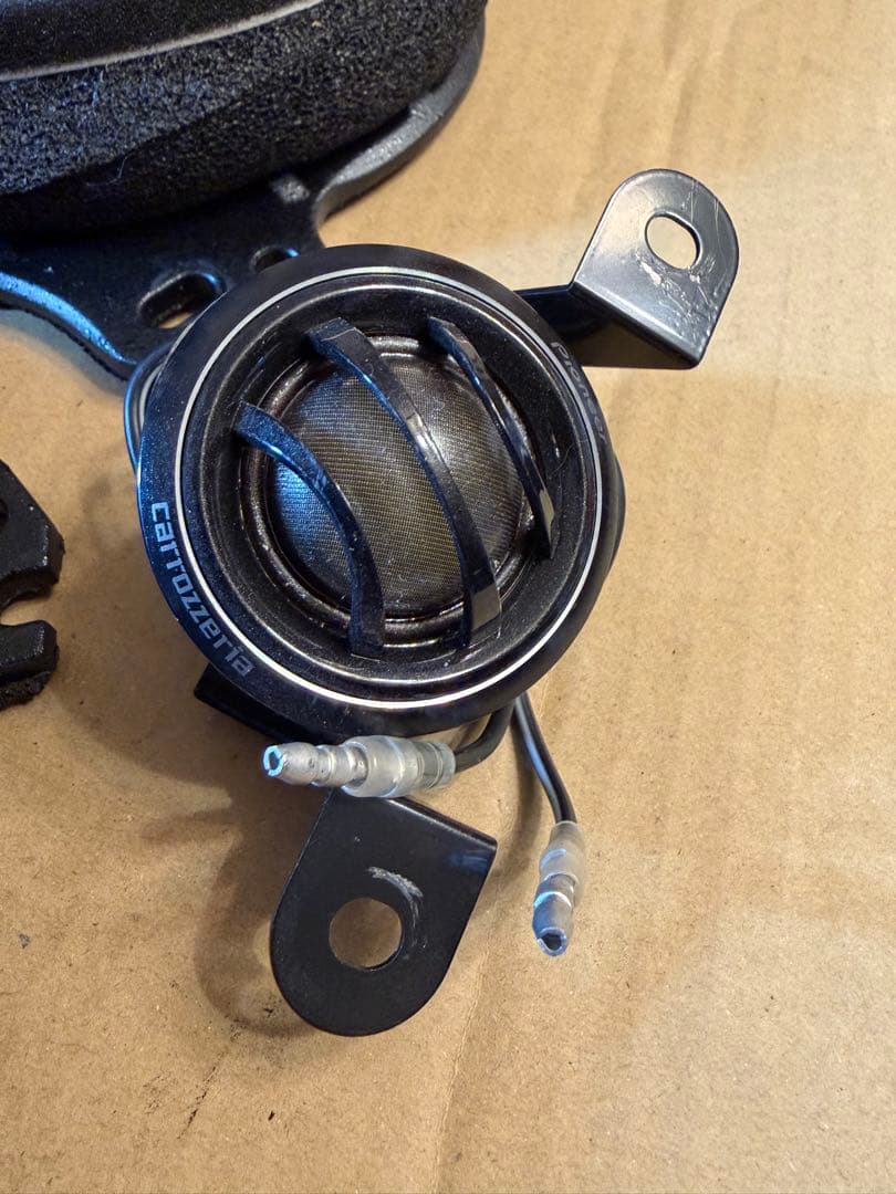 カロッツェリア　carrozzeria １３ｃｍスピーカー　TS-Z132PRS