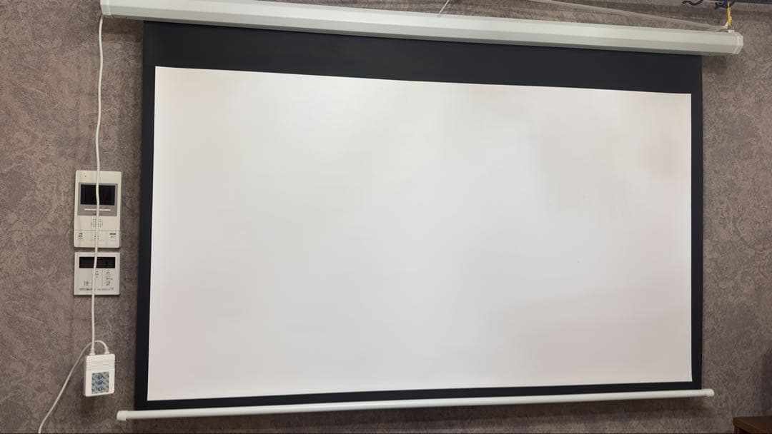 【美品】Hewflit プロジェクタースクリーン 72インチ 16:9