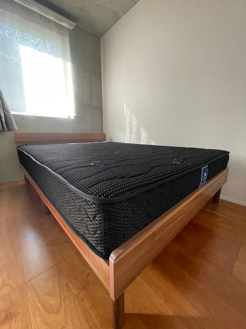 極美品！　ダブルサイズ　ゴクミン