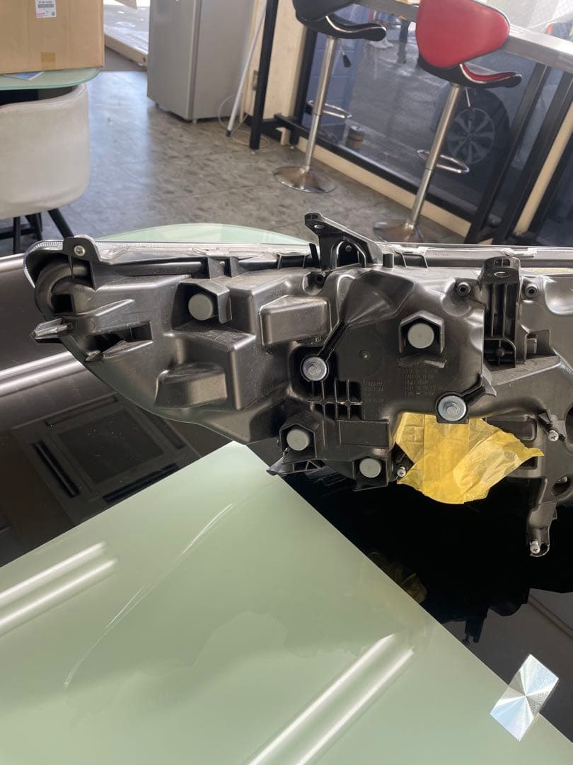 30 アルファード　後期　ハイブリット　SR Cパッケージ　左ヘッドライト 3眼