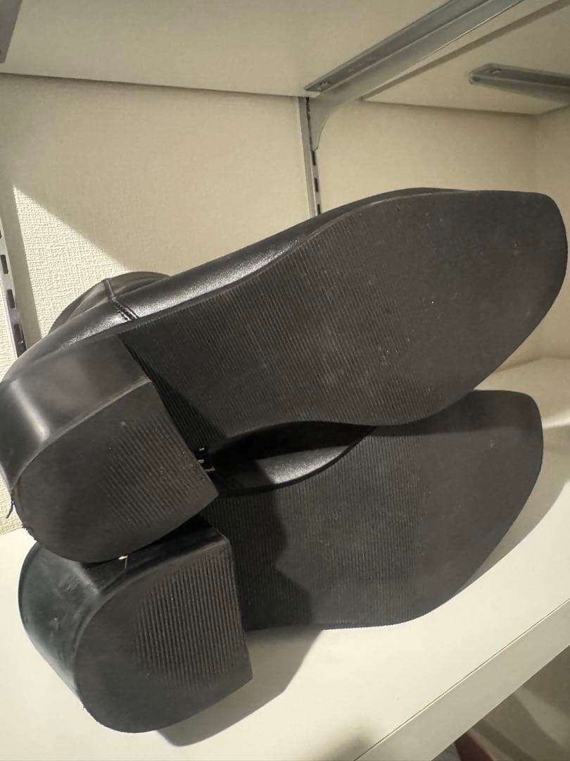 Lui's レザーヒールブーツ